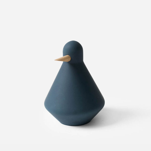 Design pinguïn Ollie in krachtig navy blue.