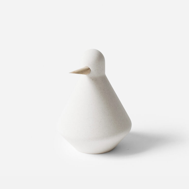 Design pinguïn Ollie in neutraal rustic grey.